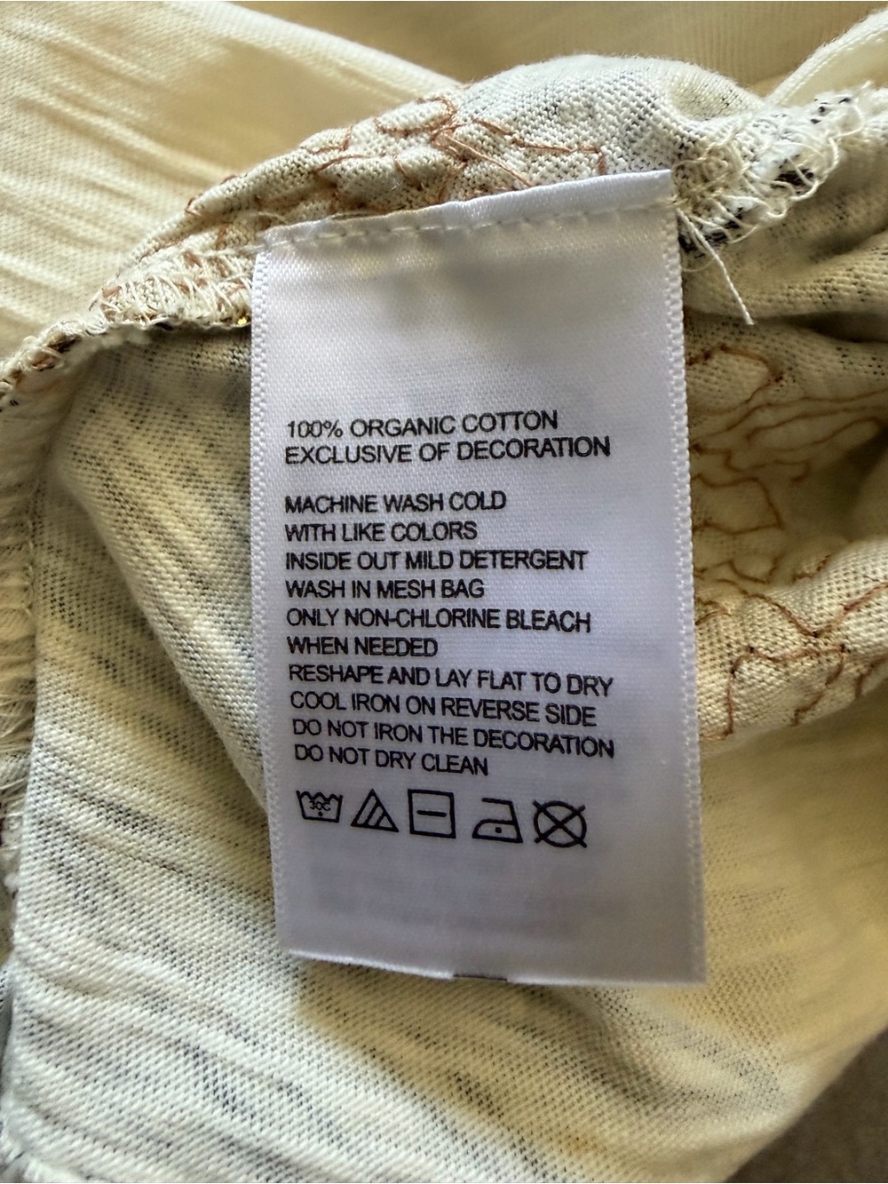 Tommy Bahama Women’s Organic Cotton Floral Sequin Tee Small Cream Tropical Top - Picture 7 of 7
